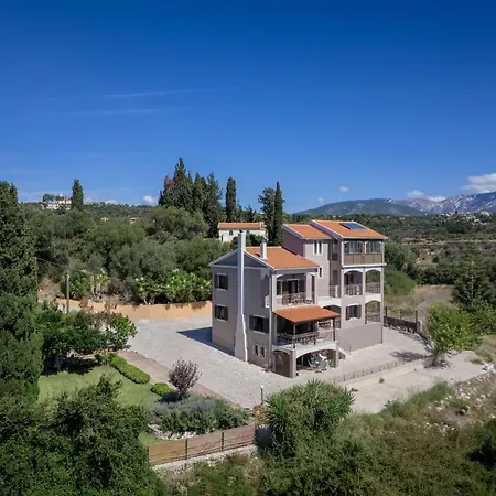 Vivian's - Endless View *