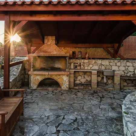 Vivian's - Endless View 斯沃伦塔